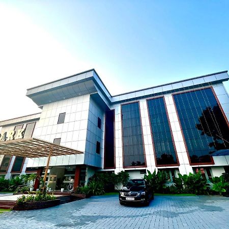 Hotel Seapark Коллам Экстерьер фото
