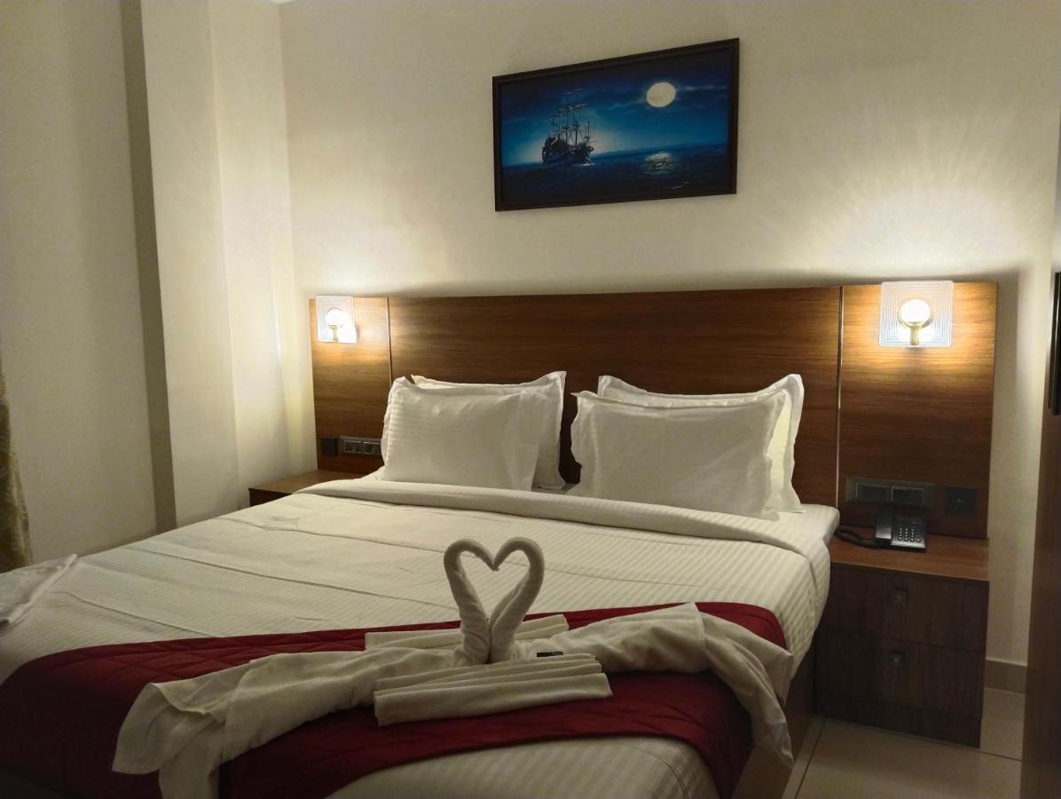 Hotel Seapark Коллам Экстерьер фото