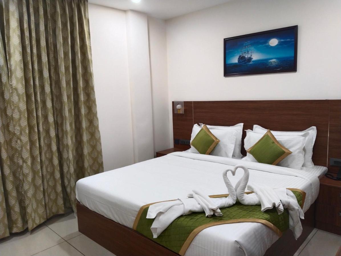 Hotel Seapark Коллам Экстерьер фото