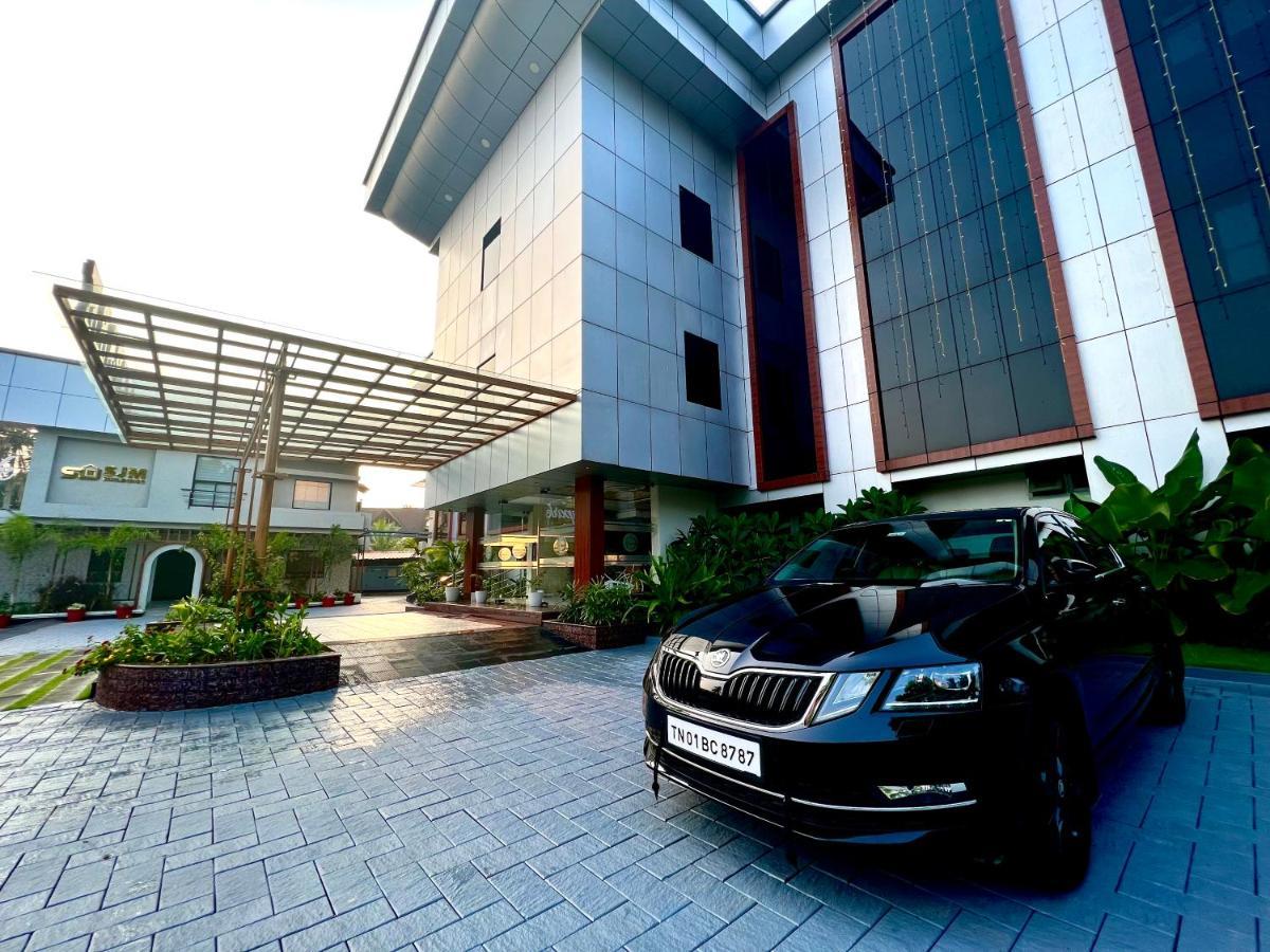 Hotel Seapark Коллам Экстерьер фото