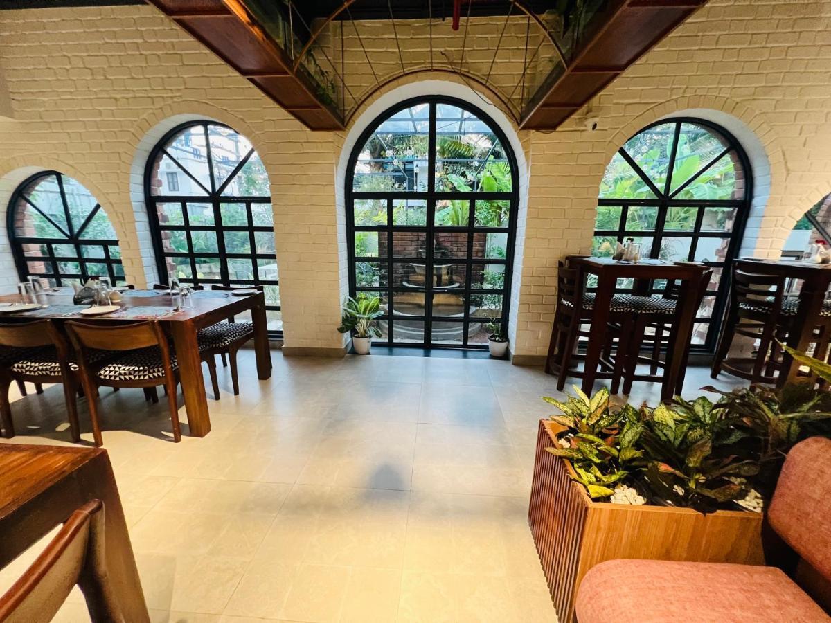 Hotel Seapark Коллам Экстерьер фото