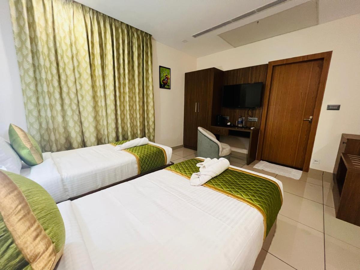 Hotel Seapark Коллам Экстерьер фото