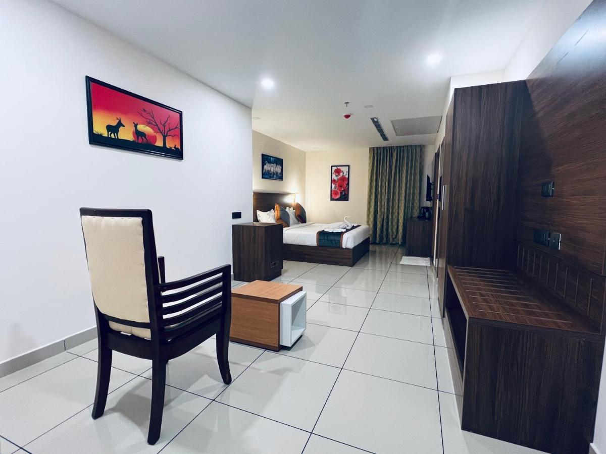 Hotel Seapark Коллам Экстерьер фото